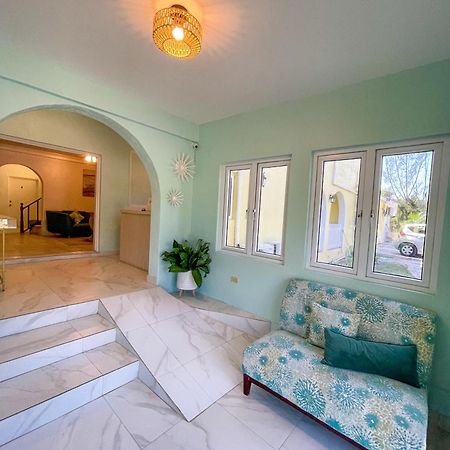 Golden Palms House Bed and Breakfast Νασάου Εξωτερικό φωτογραφία