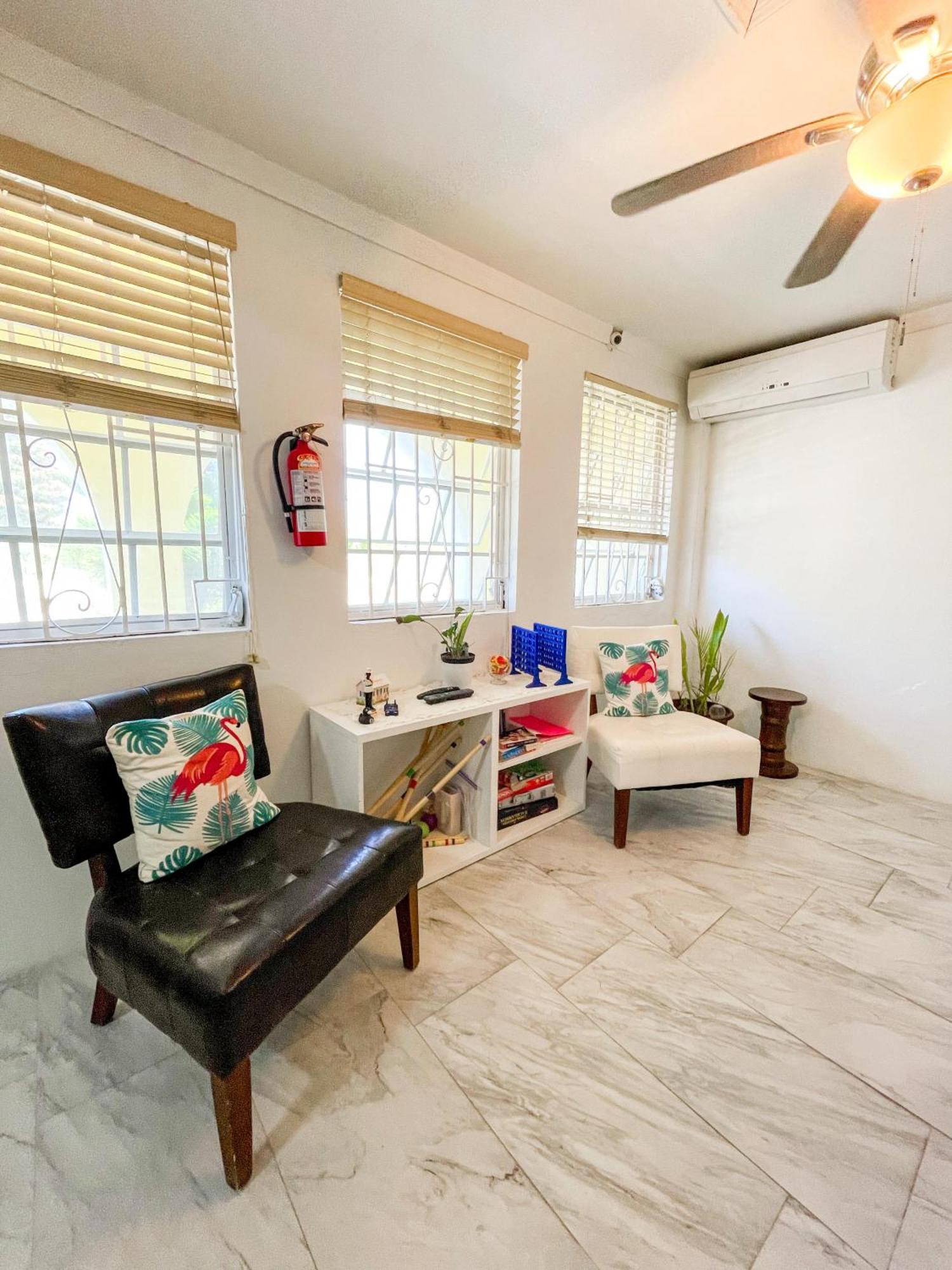Golden Palms House Bed and Breakfast Νασάου Εξωτερικό φωτογραφία