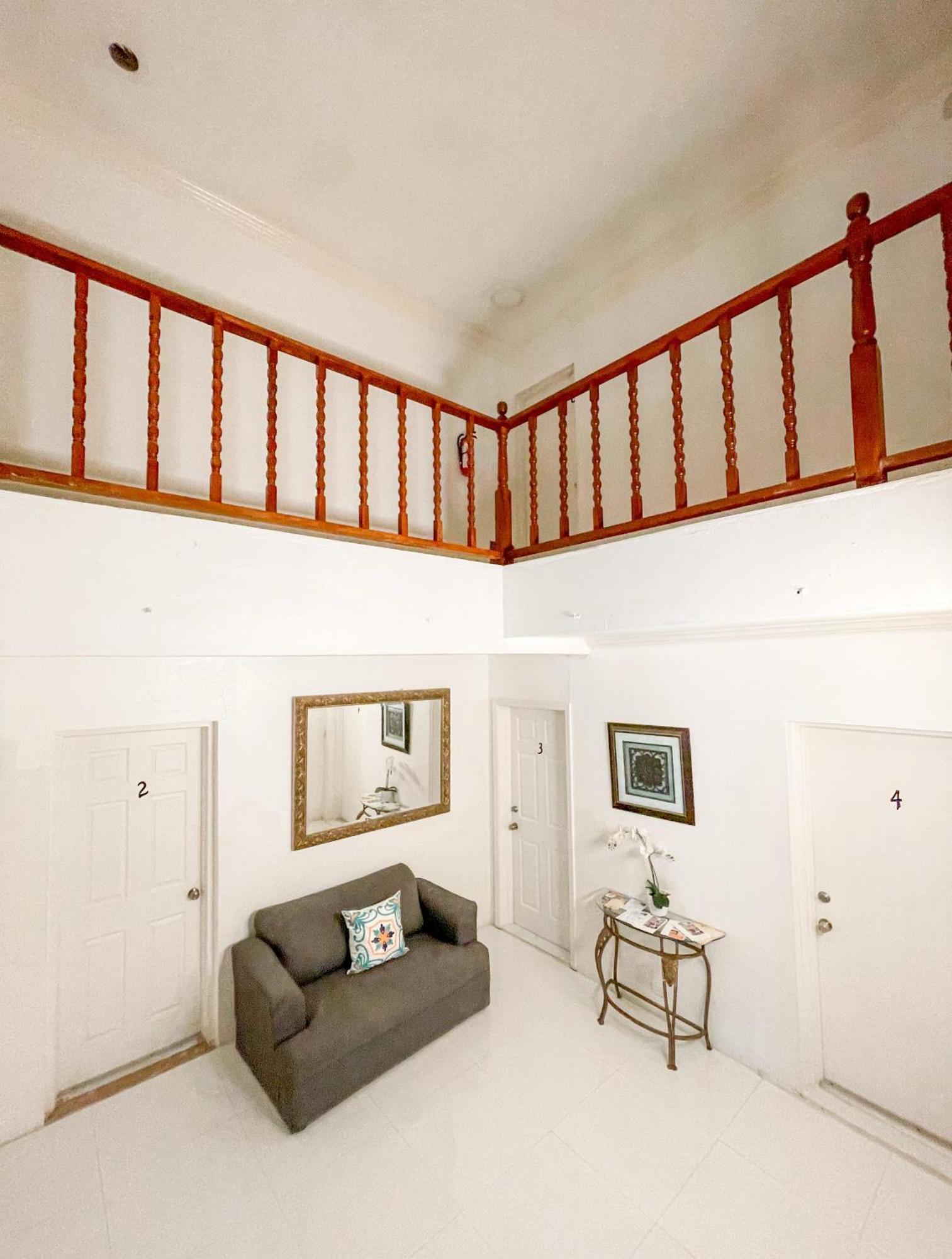 Golden Palms House Bed and Breakfast Νασάου Εξωτερικό φωτογραφία