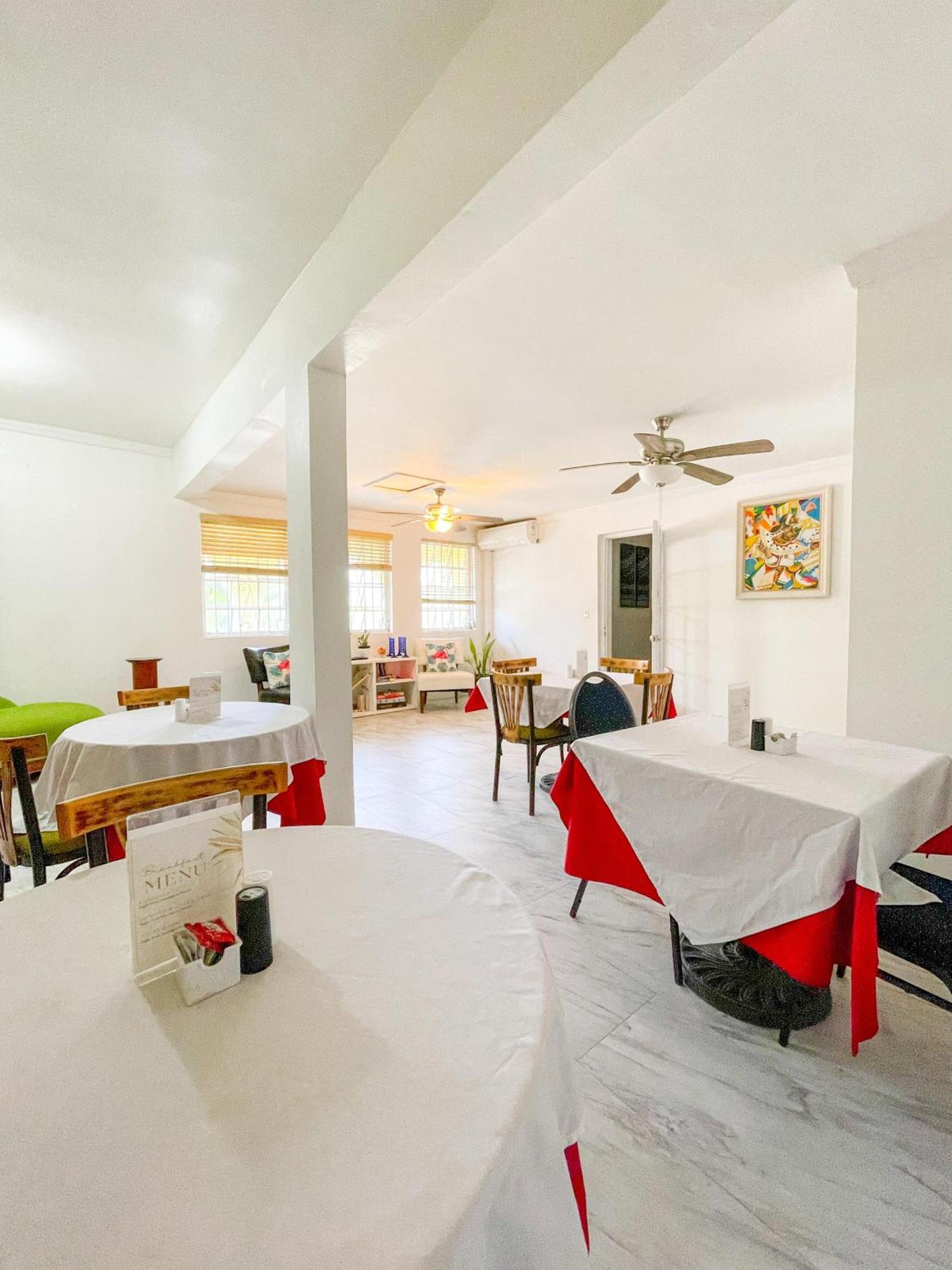 Golden Palms House Bed and Breakfast Νασάου Εξωτερικό φωτογραφία