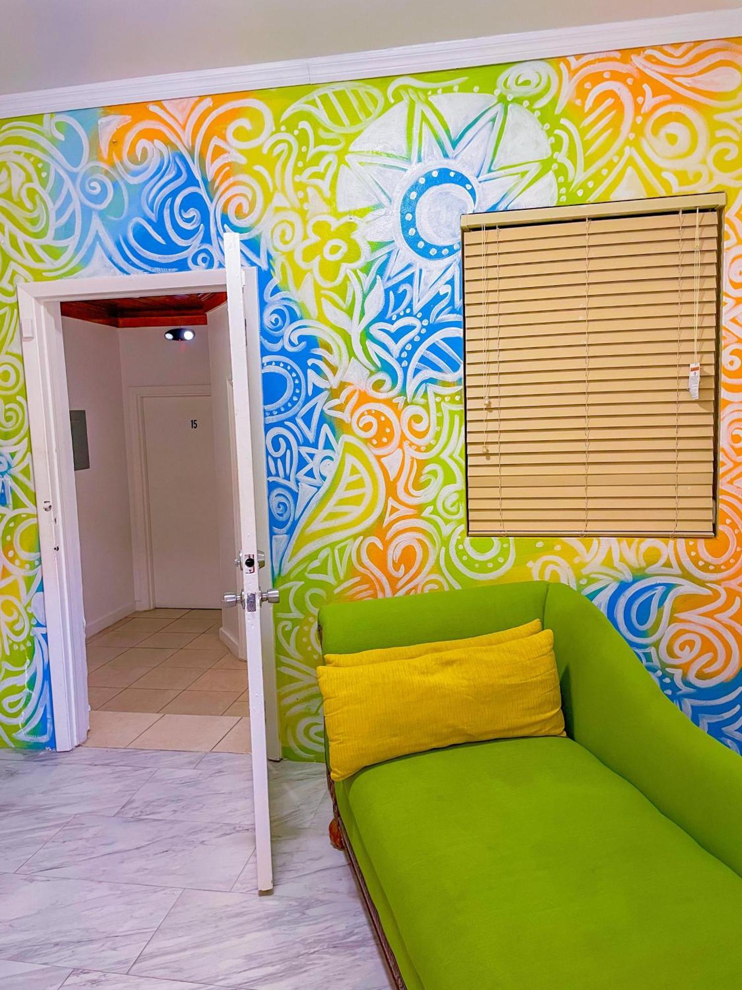 Golden Palms House Bed and Breakfast Νασάου Εξωτερικό φωτογραφία