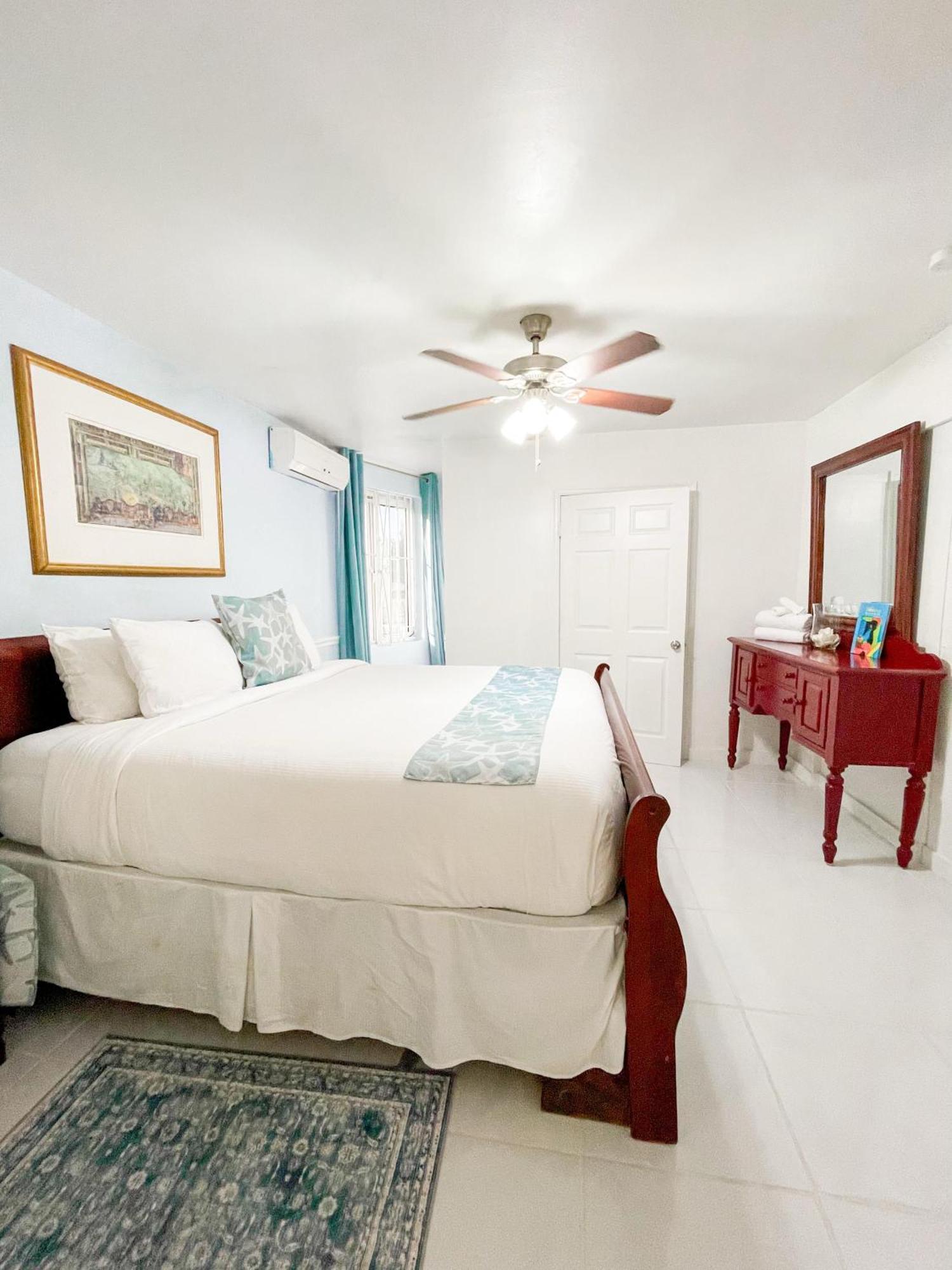 Golden Palms House Bed and Breakfast Νασάου Εξωτερικό φωτογραφία